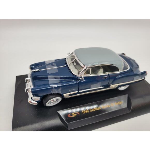 Signature Models -  1949 Cadillac Series 62 Sedan - Picture 2 of 10